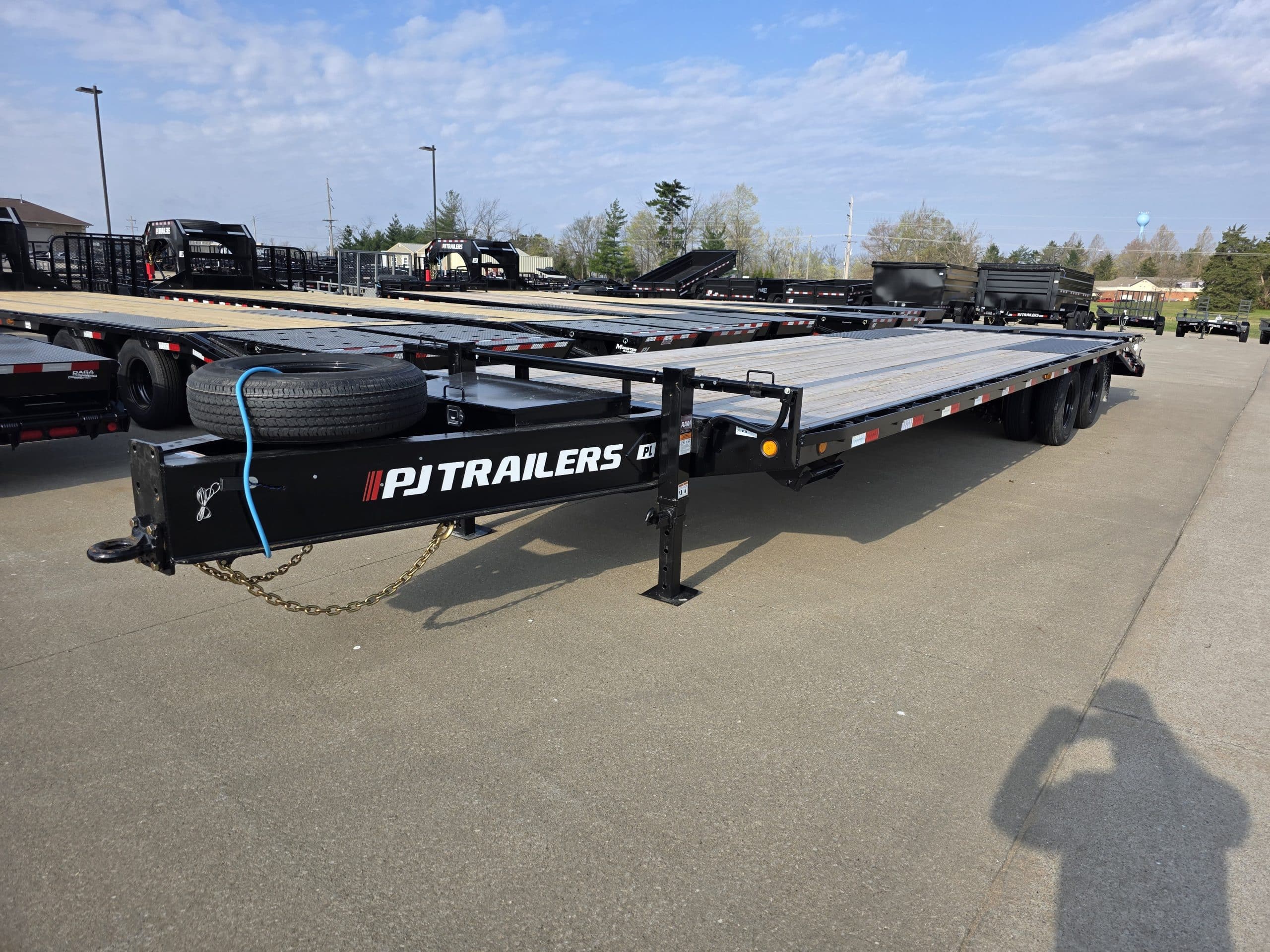 2026 PJ Trailers 30’x102″ Low Pro Pintle w/ Duals – #3074139